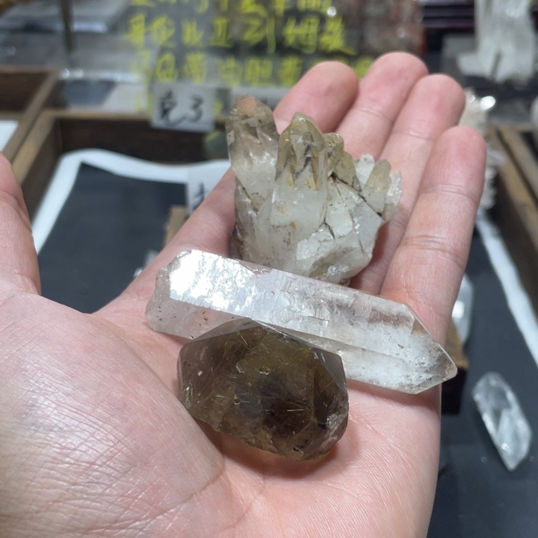 未镶嵌水晶珠宝半成品