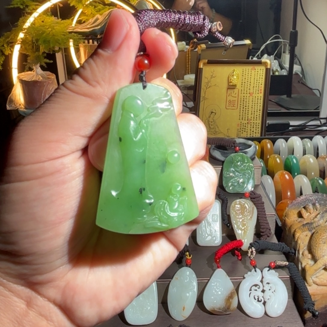 和田玉未镶嵌吊坠(不含链)