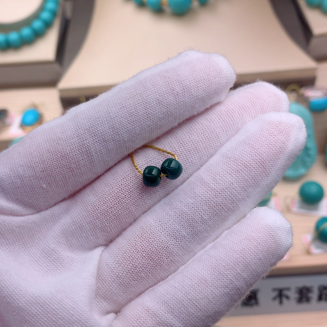 绿松石珠宝奇石未镶嵌5.7mm