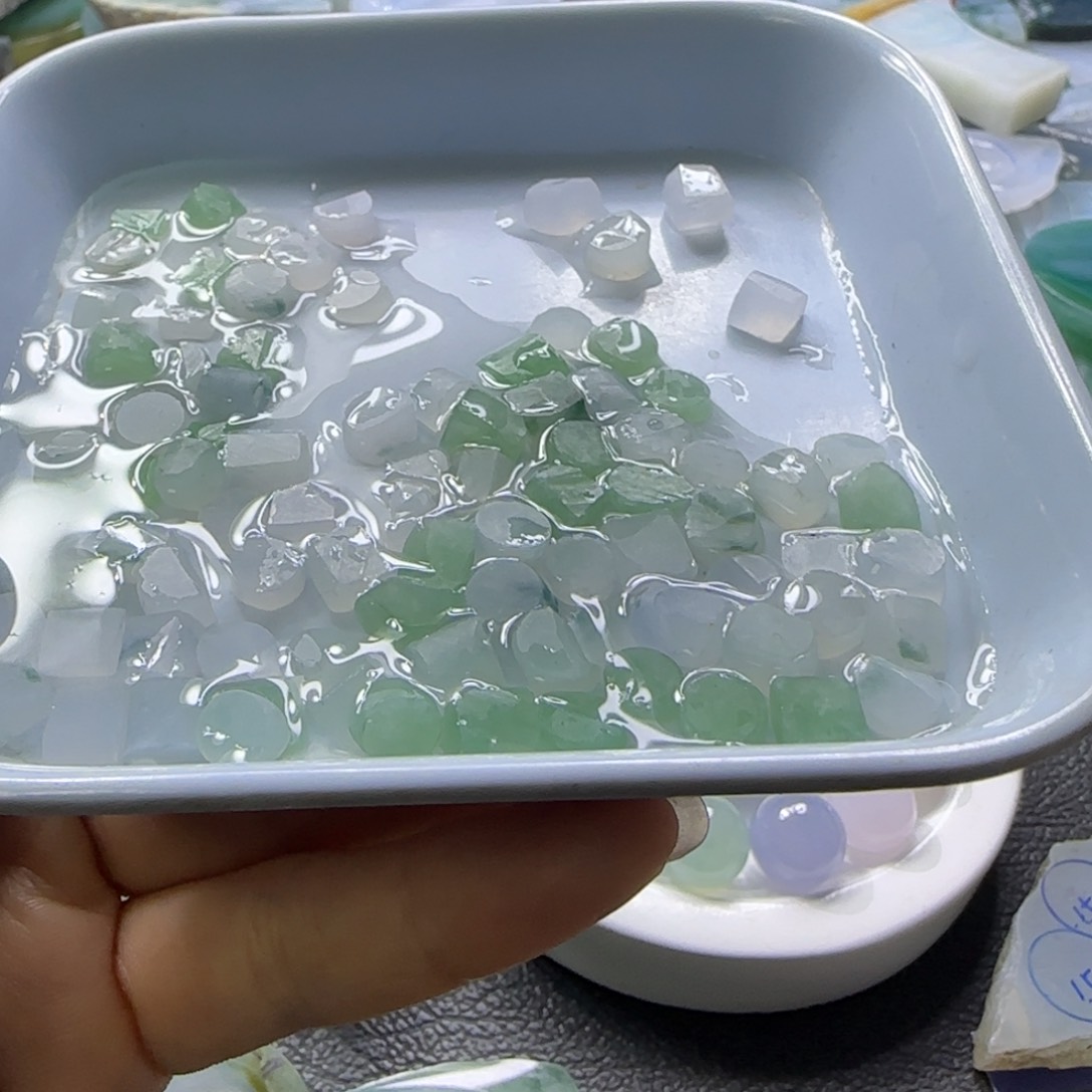 定制翡翠未镶嵌甜*儿定制