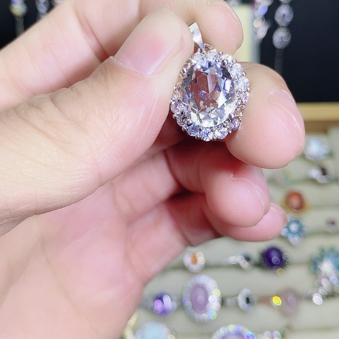 吊坠(不含链)未镶嵌水晶