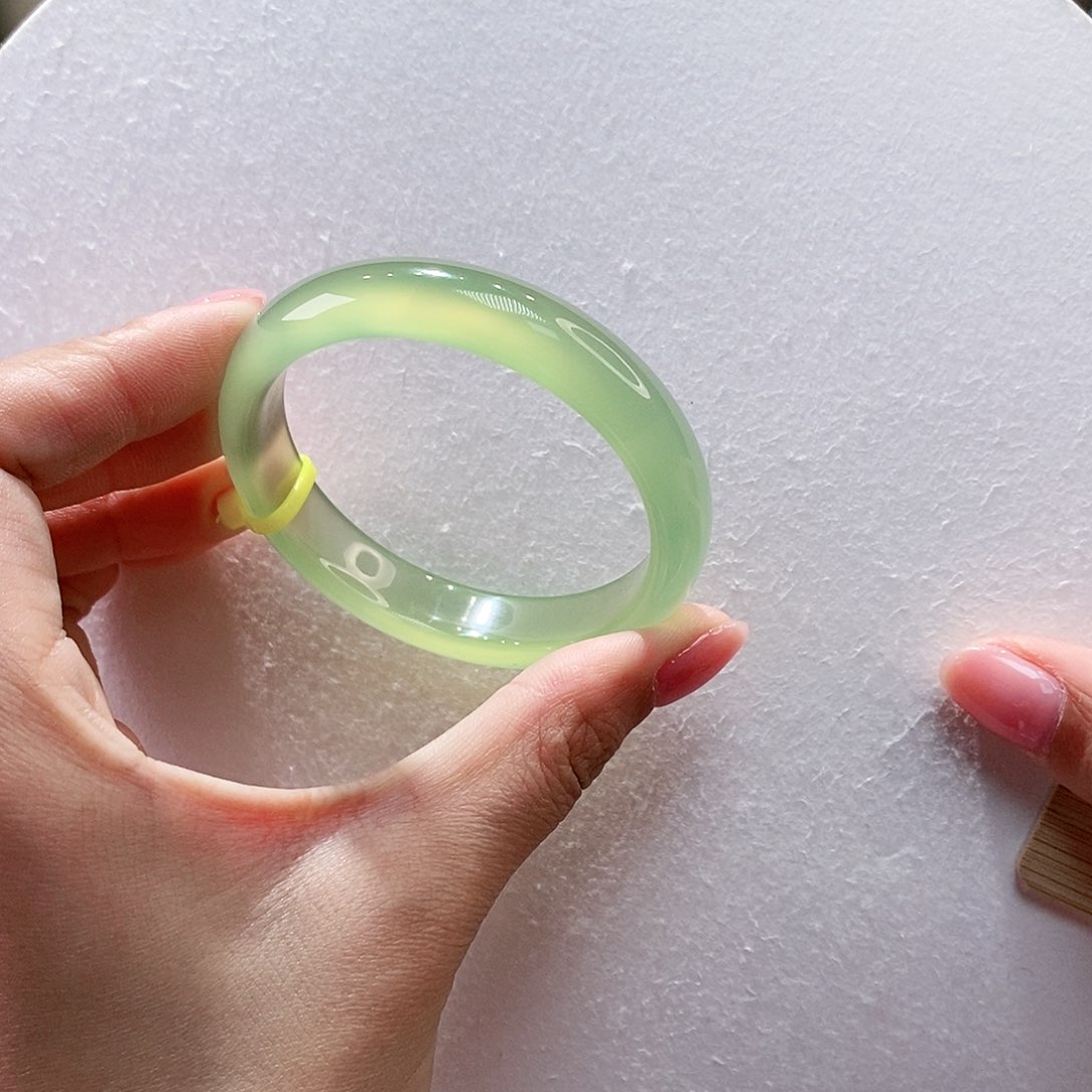 手镯玛瑙/玉髓未镶嵌51