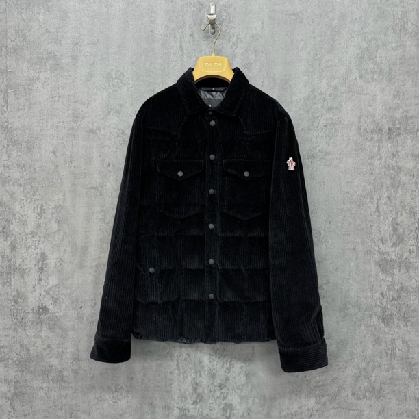 未使用 MONCLER 蒙口最新款灯芯绒浮雕Logo棉服夹克/WK321/3码