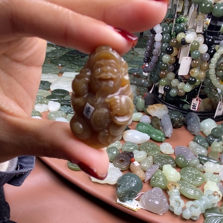 和田玉未镶嵌颈饰和田玉糖财神