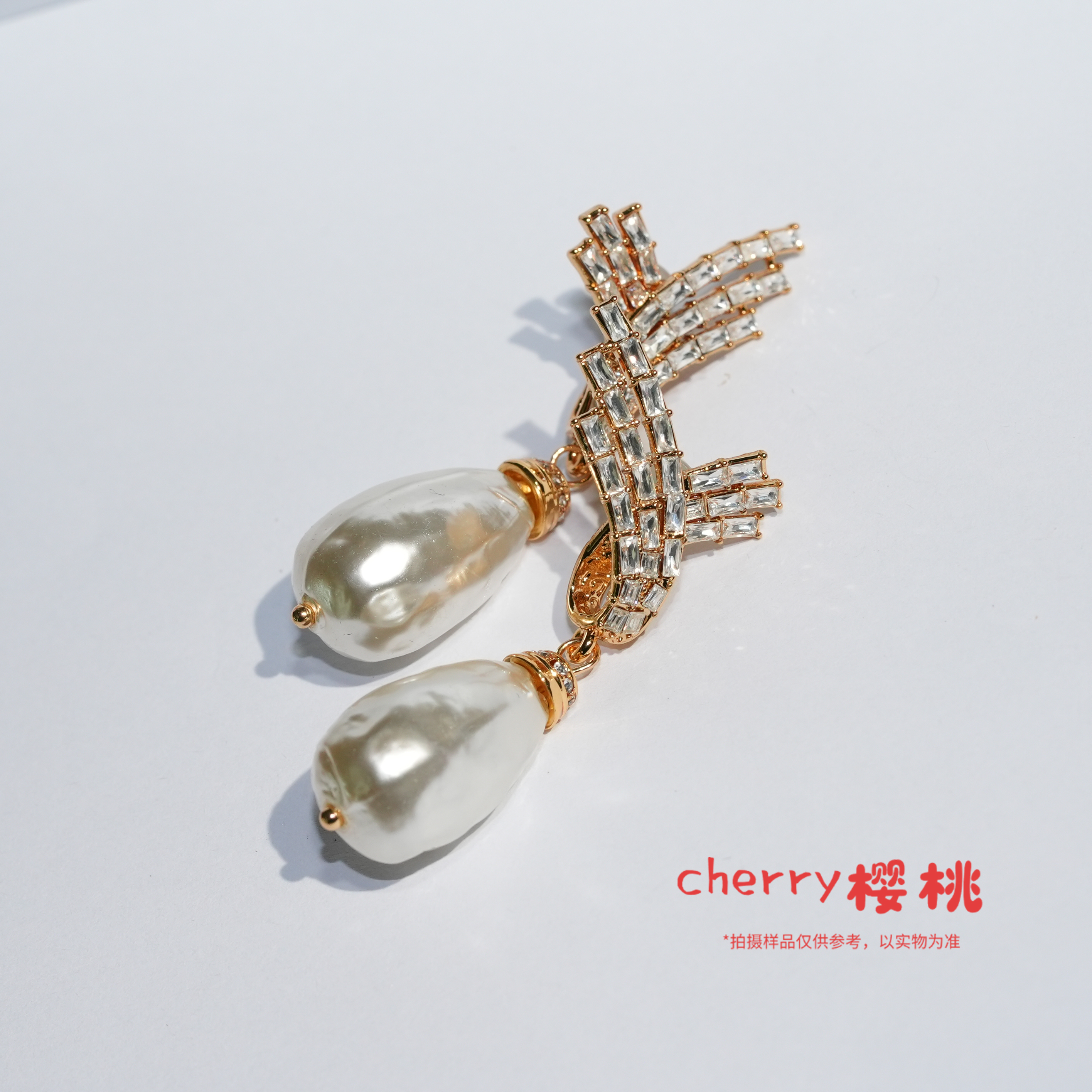 铜合金仿珍珠耳饰 中古耳饰高级感小众独特复古耳钉SP059