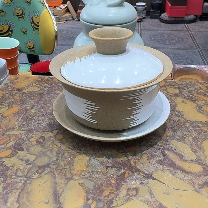 陶烧盖碗一个。。品茗