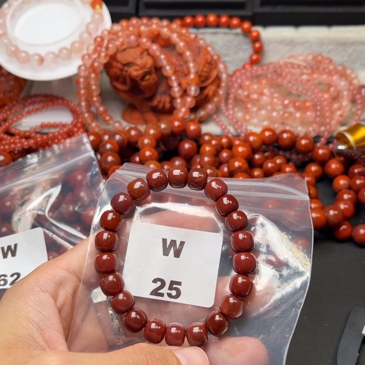 南红玛瑙未镶嵌多样性发货默认微瑕称重9mm