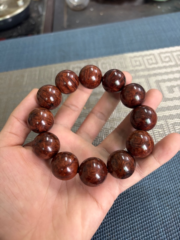 珍藏品高货海南黄花梨百年紫油梨老料瘤疤2.0