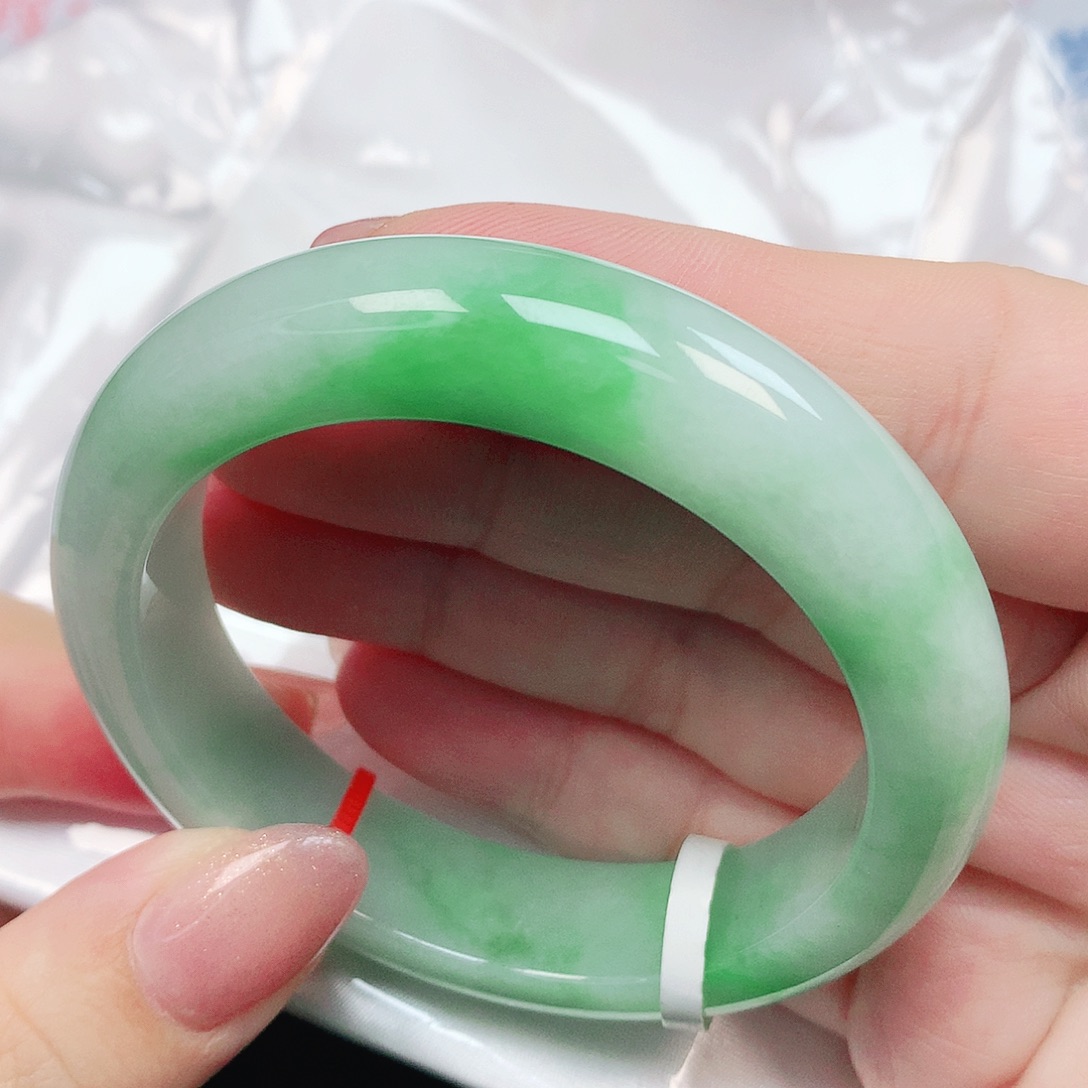 翡翠未镶嵌手镯天然缅甸翡翠A货523