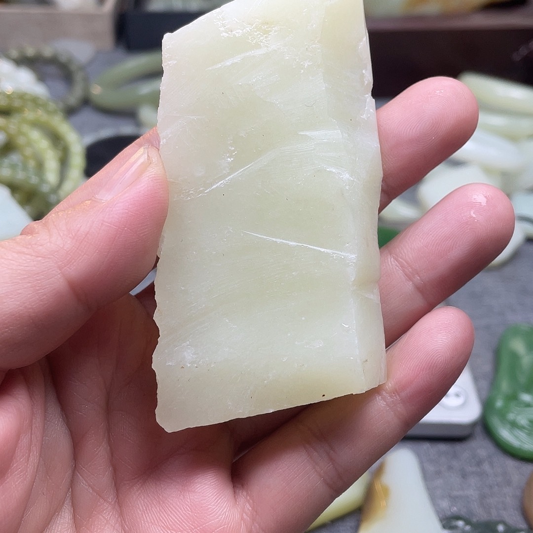 定制和田玉薇*太湖石毛货抛光