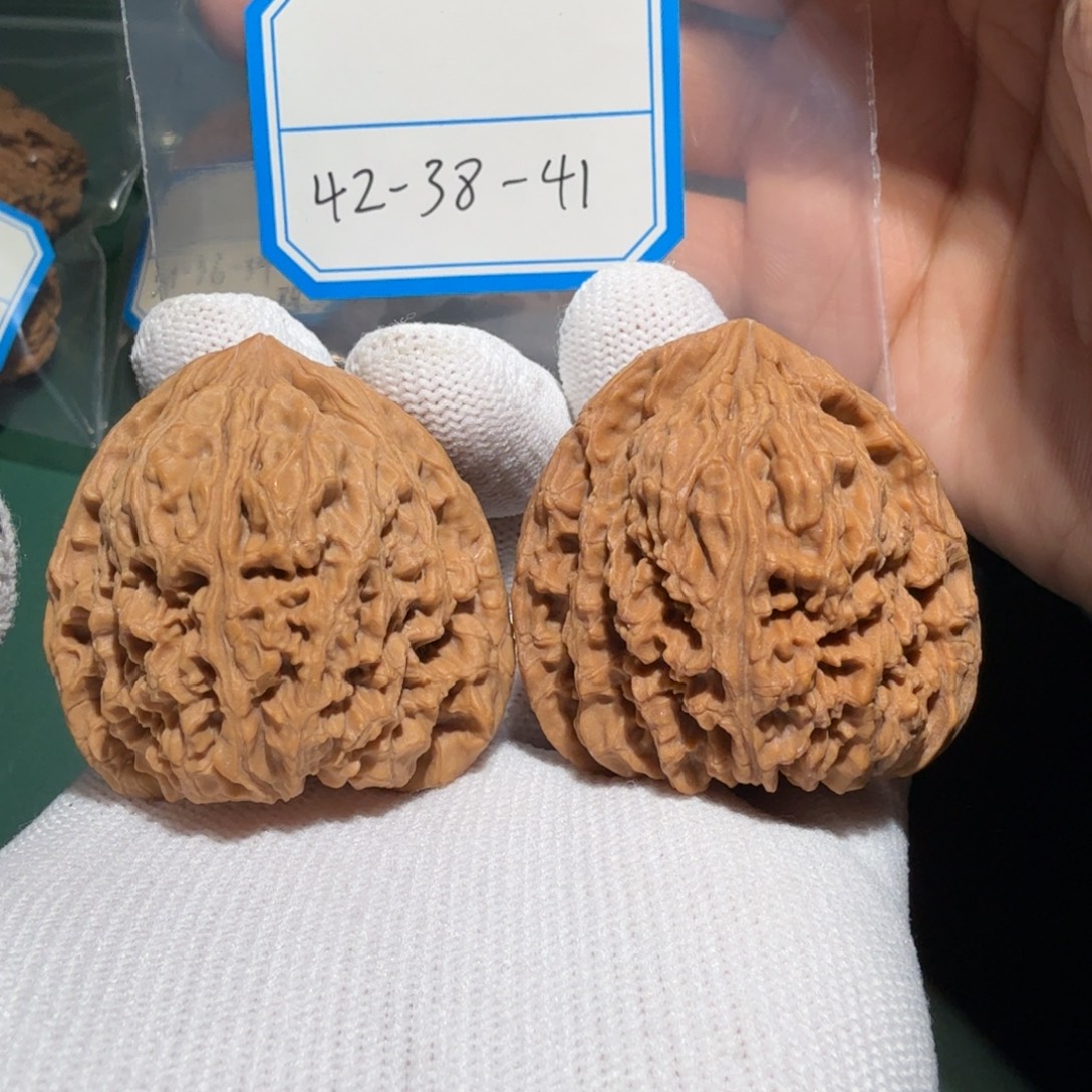 文玩核桃吊坠南疆三角14