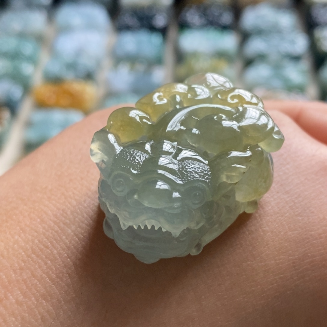 翡翠未镶嵌颈饰天然翡翠貔貅吊坠