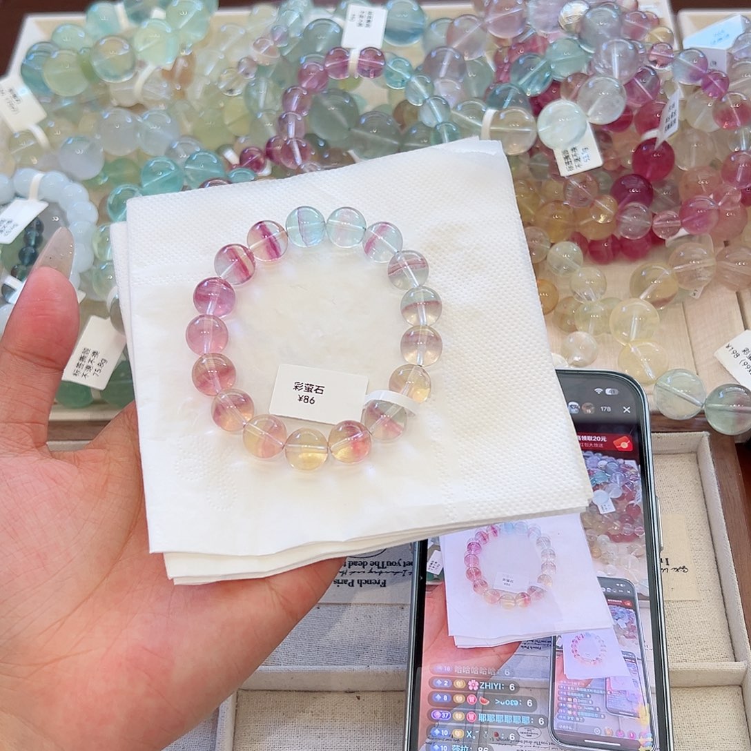 水晶手链未镶嵌?****?48小时鉴赏