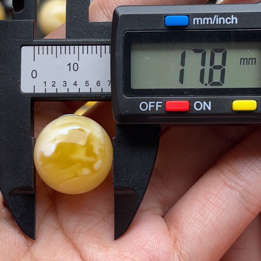 多***学琥珀未镶嵌裸石蜜蜡圆珠静