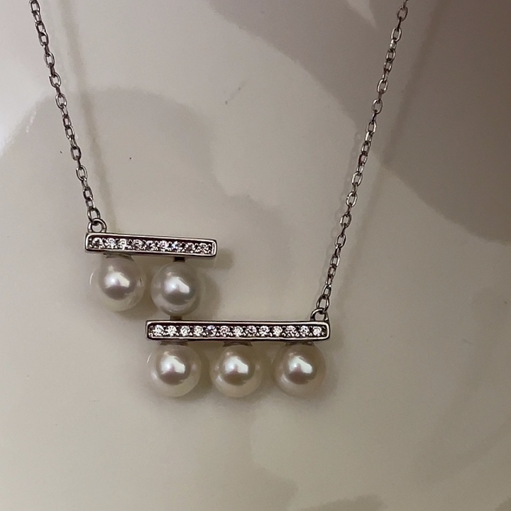 淡水珍珠吊坠(赠链)银S925镶嵌