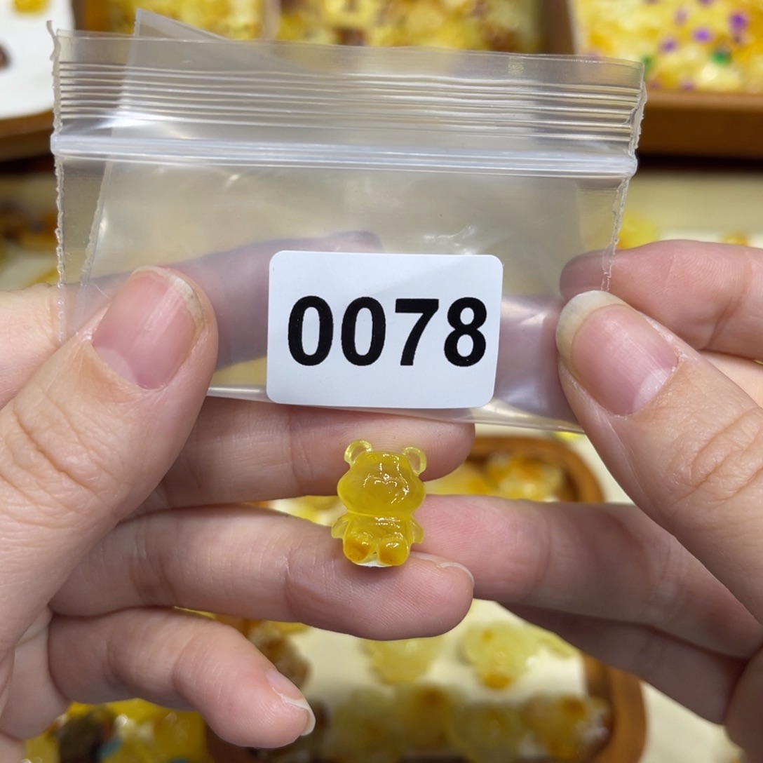 琥珀珠宝奇石未镶嵌