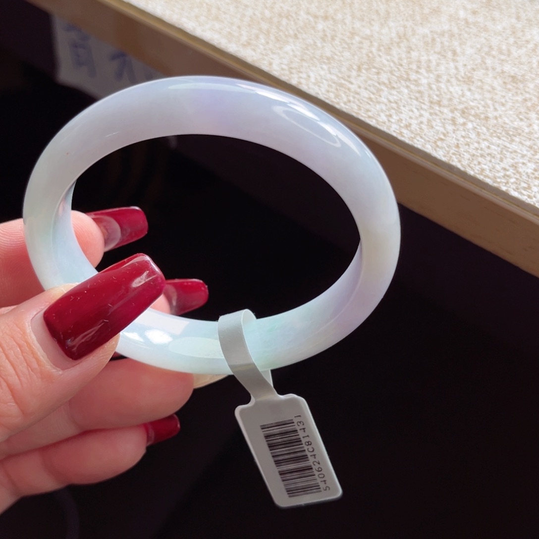 翡翠手镯未镶嵌手镯