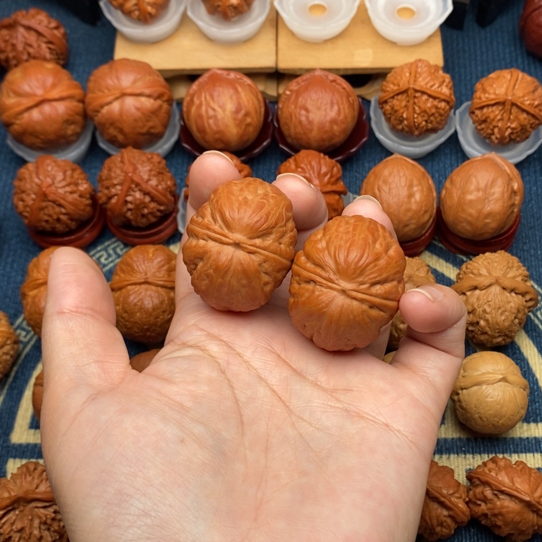 糖***把件文玩核桃玄武元宝