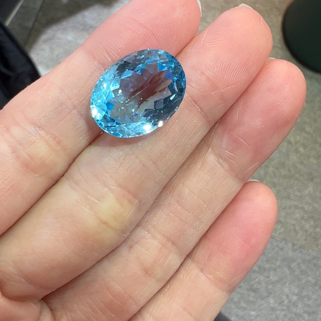 托帕石裸石12.8ct天空蓝