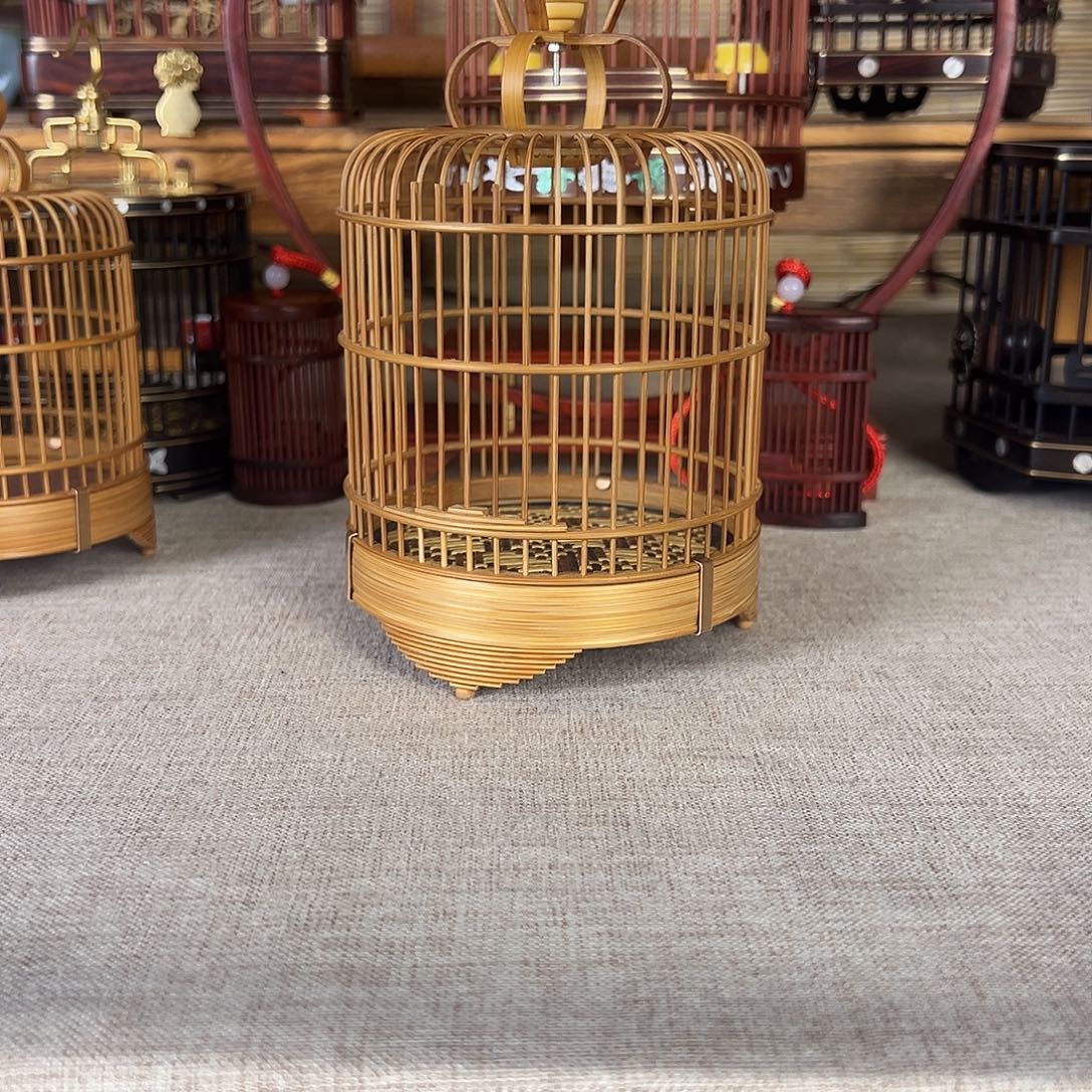 用***1直径10厘米可拆底板一个