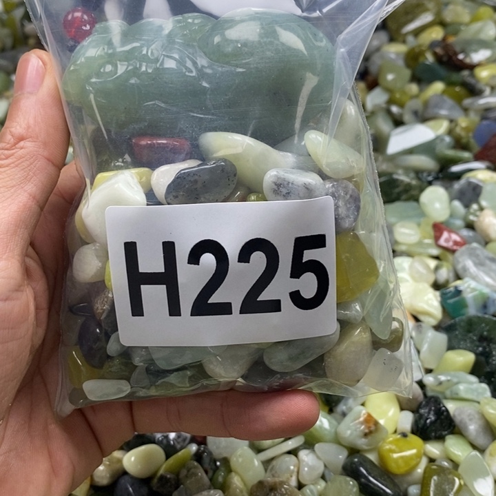 蛇纹石玉鱼缸石未镶嵌