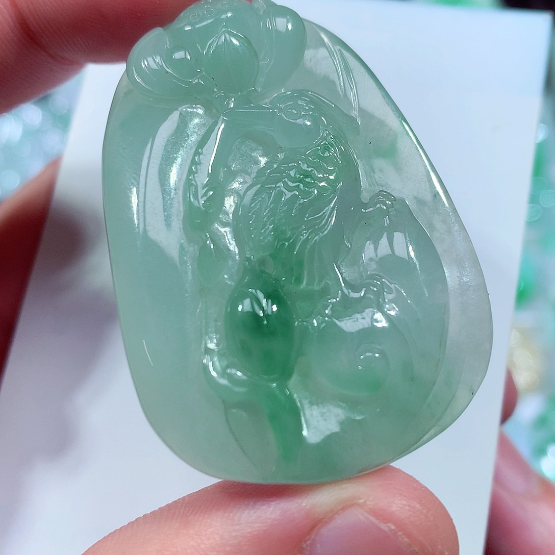 翡翠未镶嵌颈饰缅甸翡翠