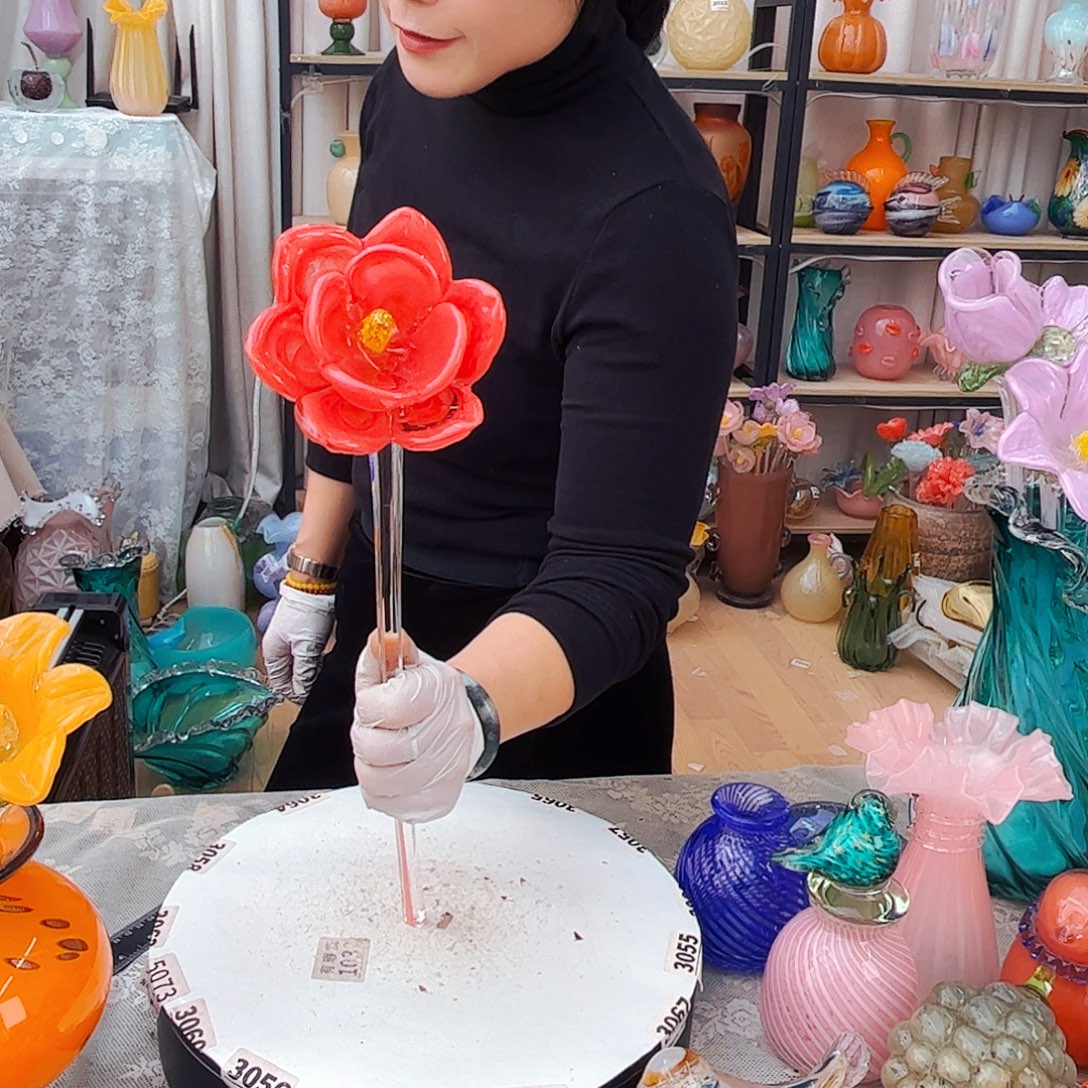 红荷花福利家悦琉璃工艺品