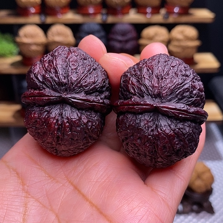 文玩核桃把件卧龙元宝17