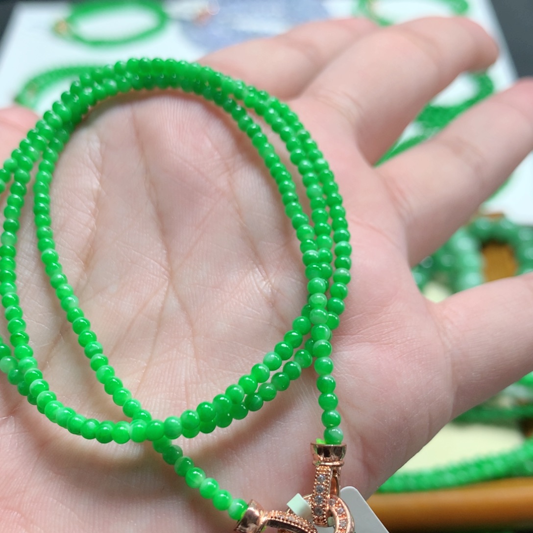 翡翠未镶嵌手链翡翠