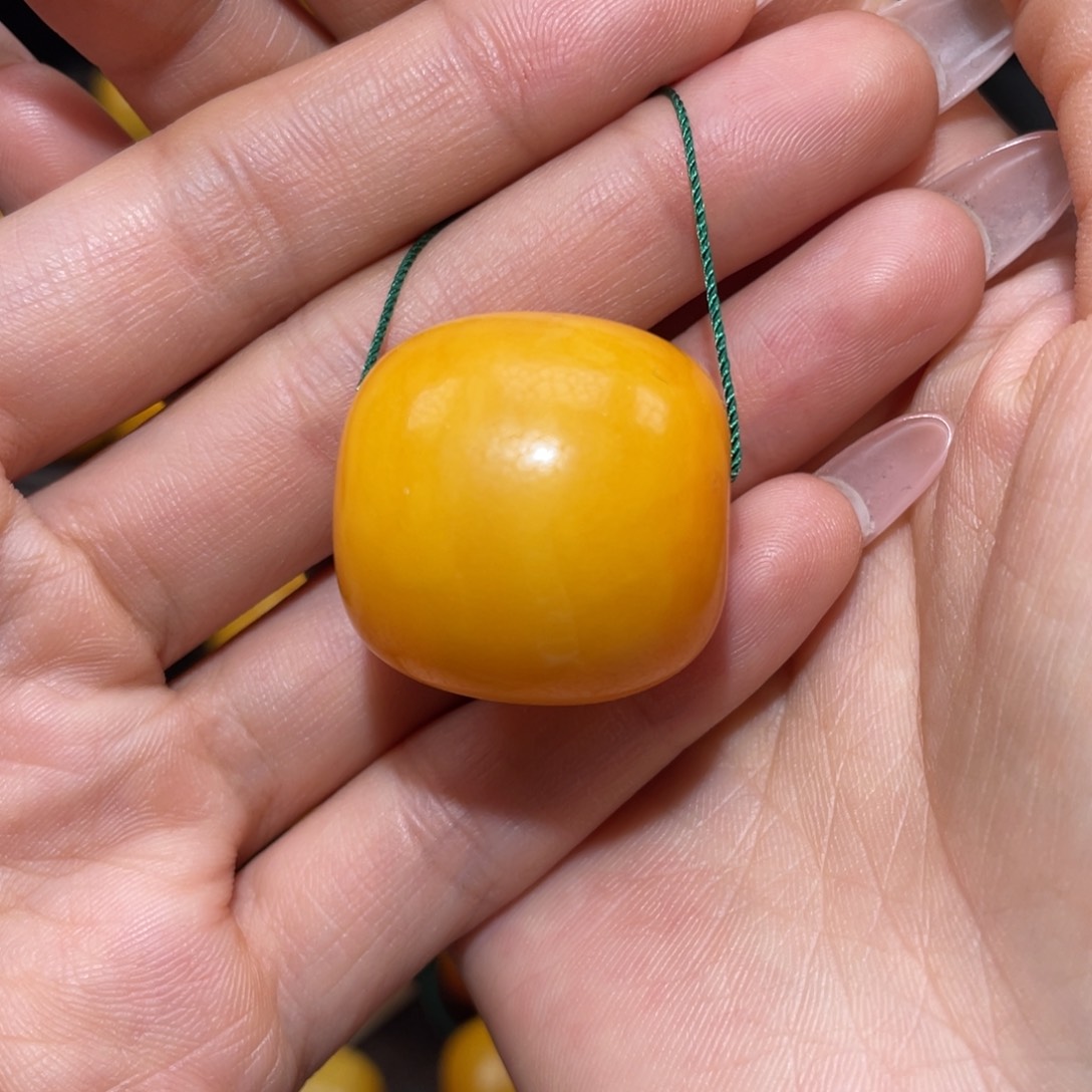 【闪购商品】蜜蜡裸石未镶嵌墩子