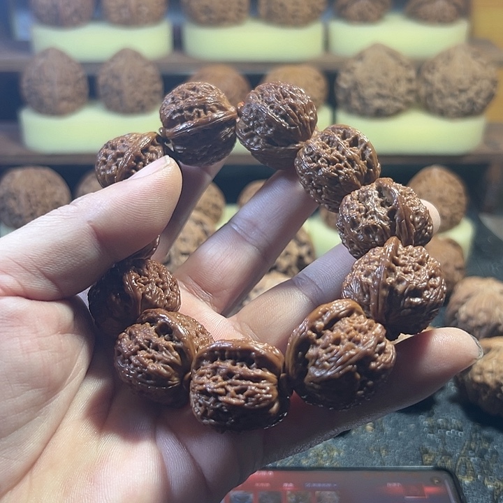 【闪购商品】把件文玩核桃白狮子小手串2.6尺