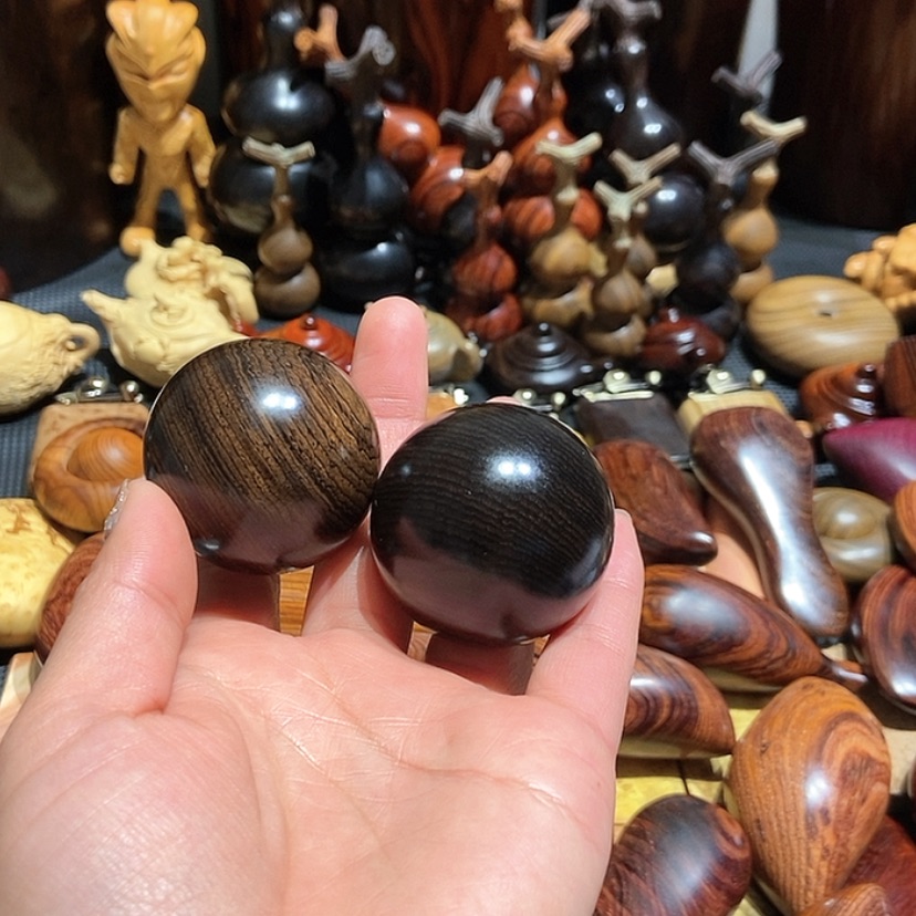 【闪购商品】东非黑黄檀（紫光檀）用****5