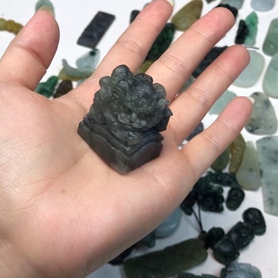 定制翡翠未镶嵌翡翠