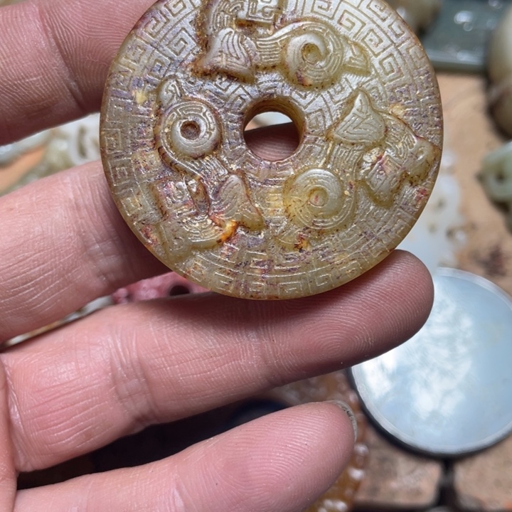 和田玉（糖玉）未镶嵌颈饰