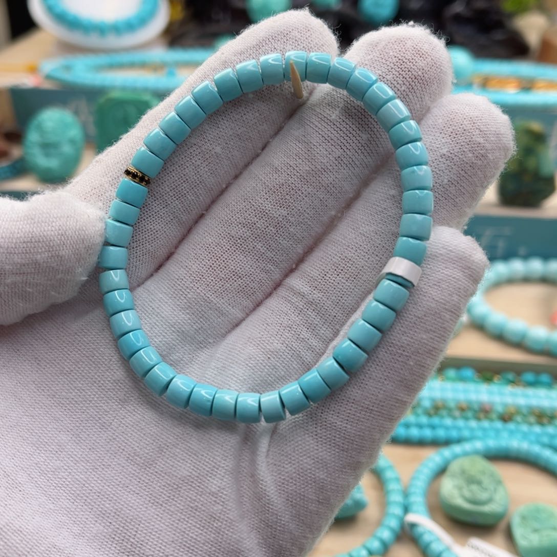 绿松石配饰未镶嵌