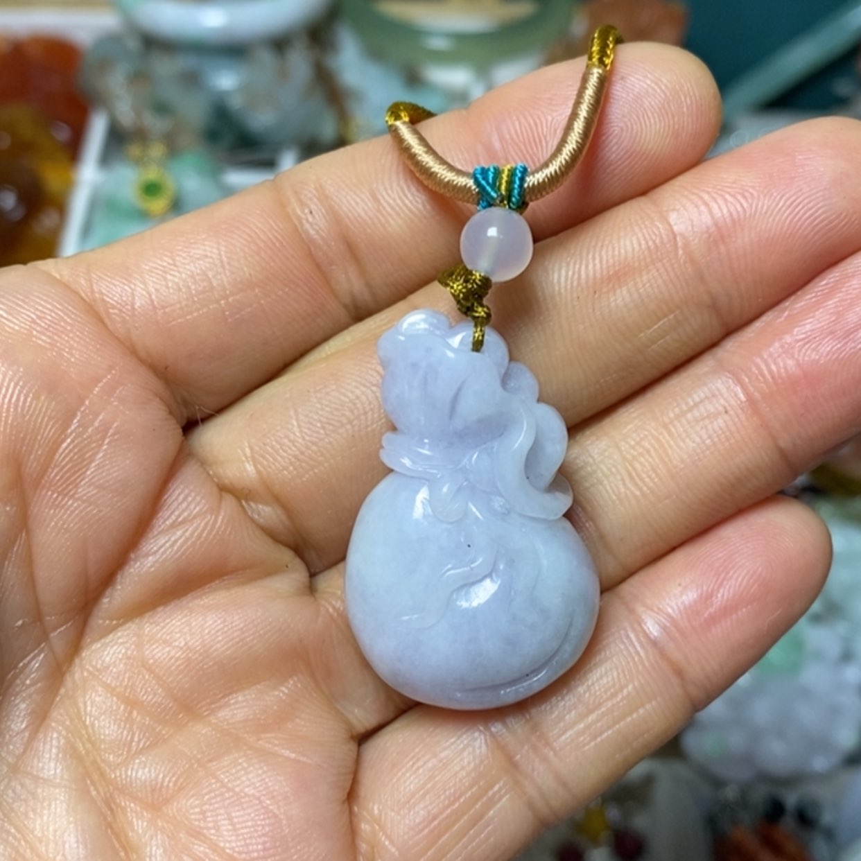 【闪购商品】翡翠吊坠(赠链)未镶嵌