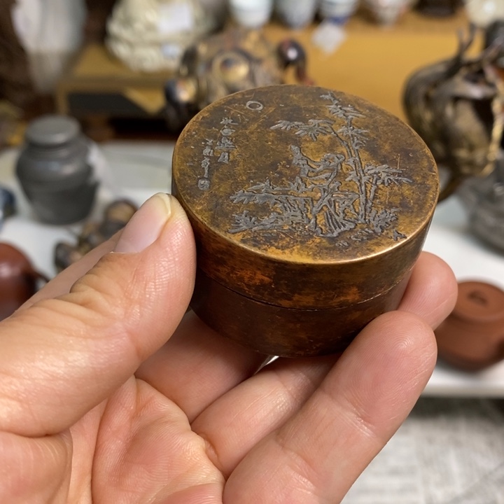 紫砂欢迎各位光临小店选购