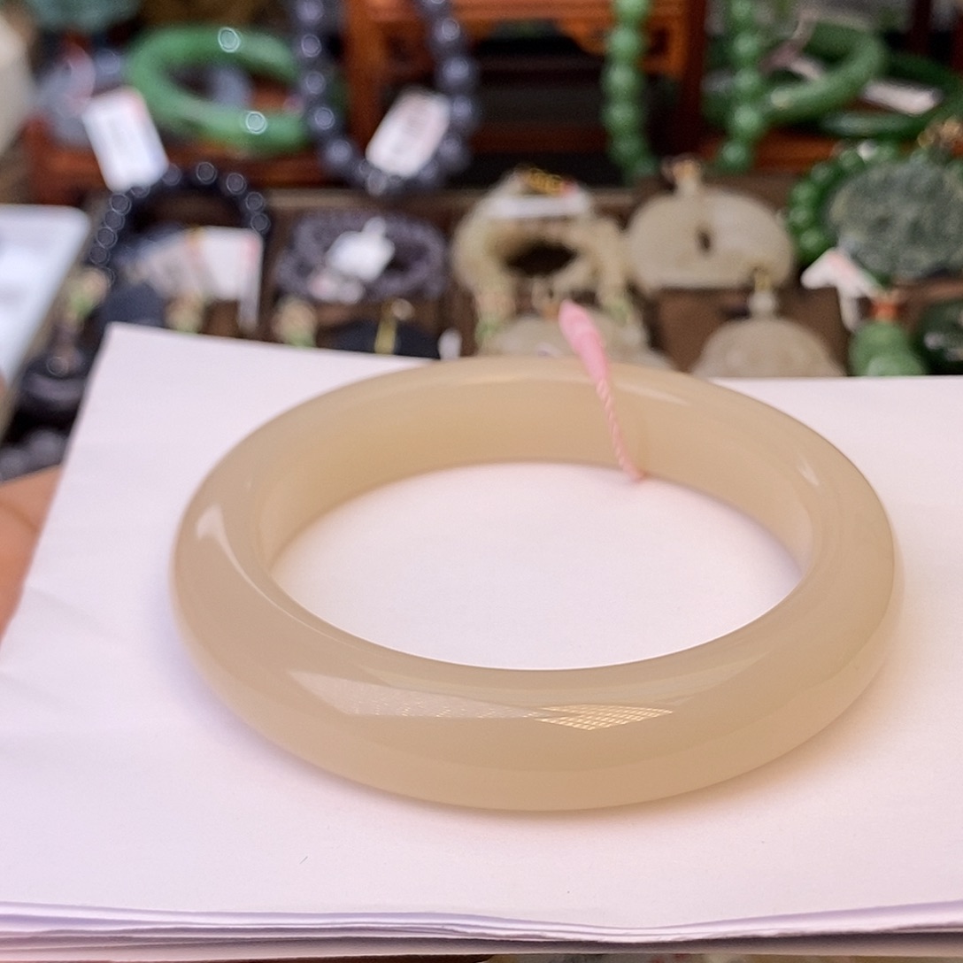 和田玉藕粉老料收藏手镯58圈未镶嵌