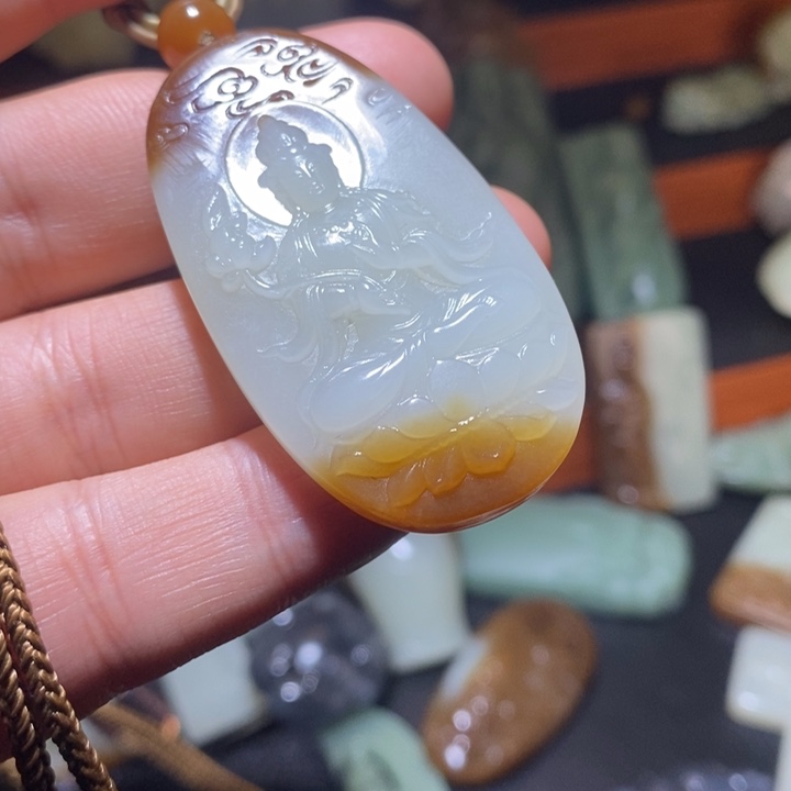 星***睡和田玉（糖玉）未镶嵌挂件