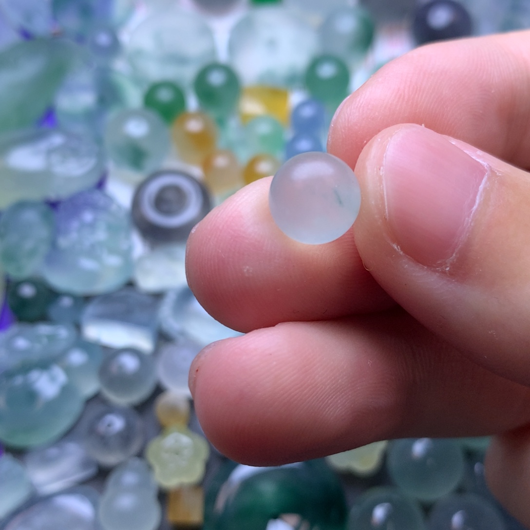 定制翡翠未镶嵌挂件