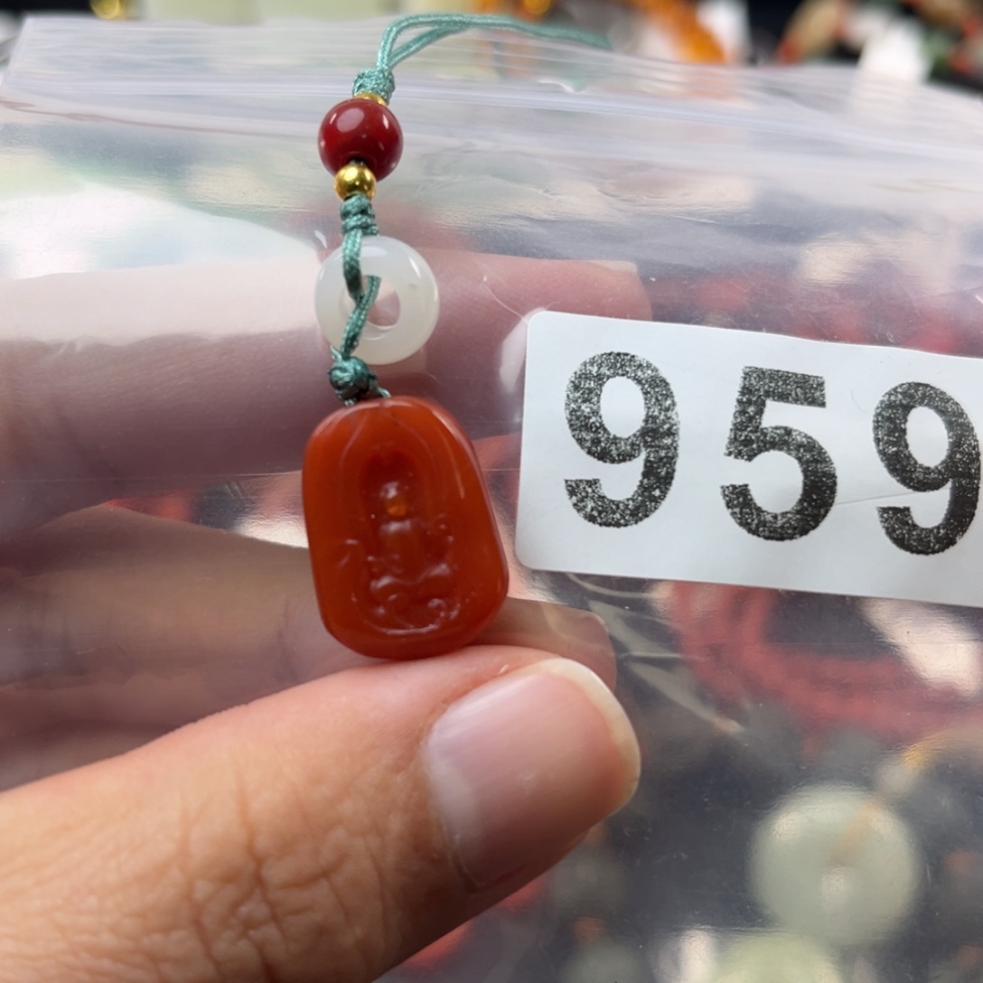 南红玛瑙未镶嵌珠宝奇石