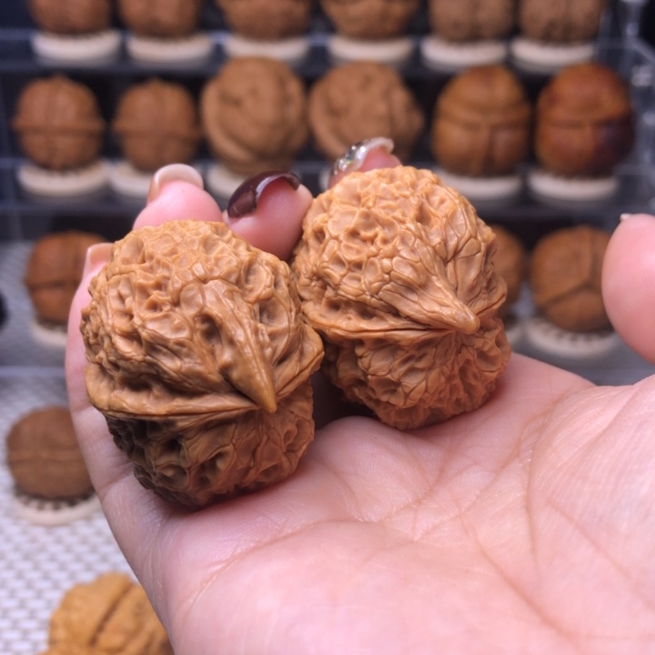 文玩核桃把件114号犀牛角36尺