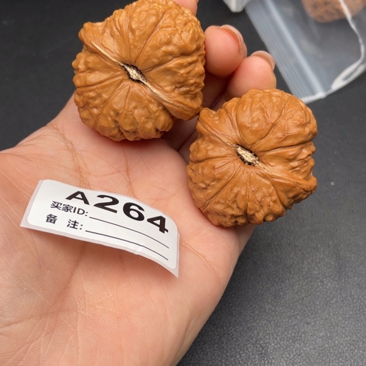 文玩核桃吊坠核桃