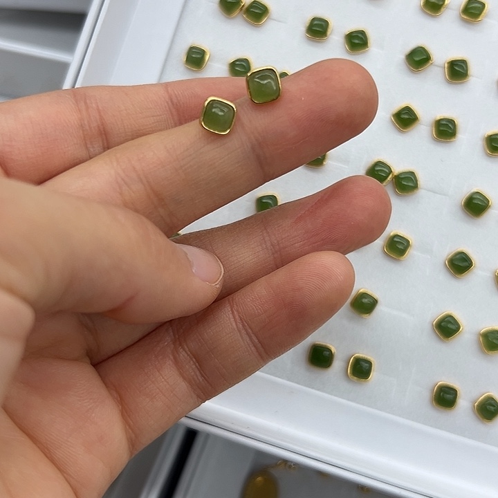 一***啡和田玉银S925镶嵌耳饰