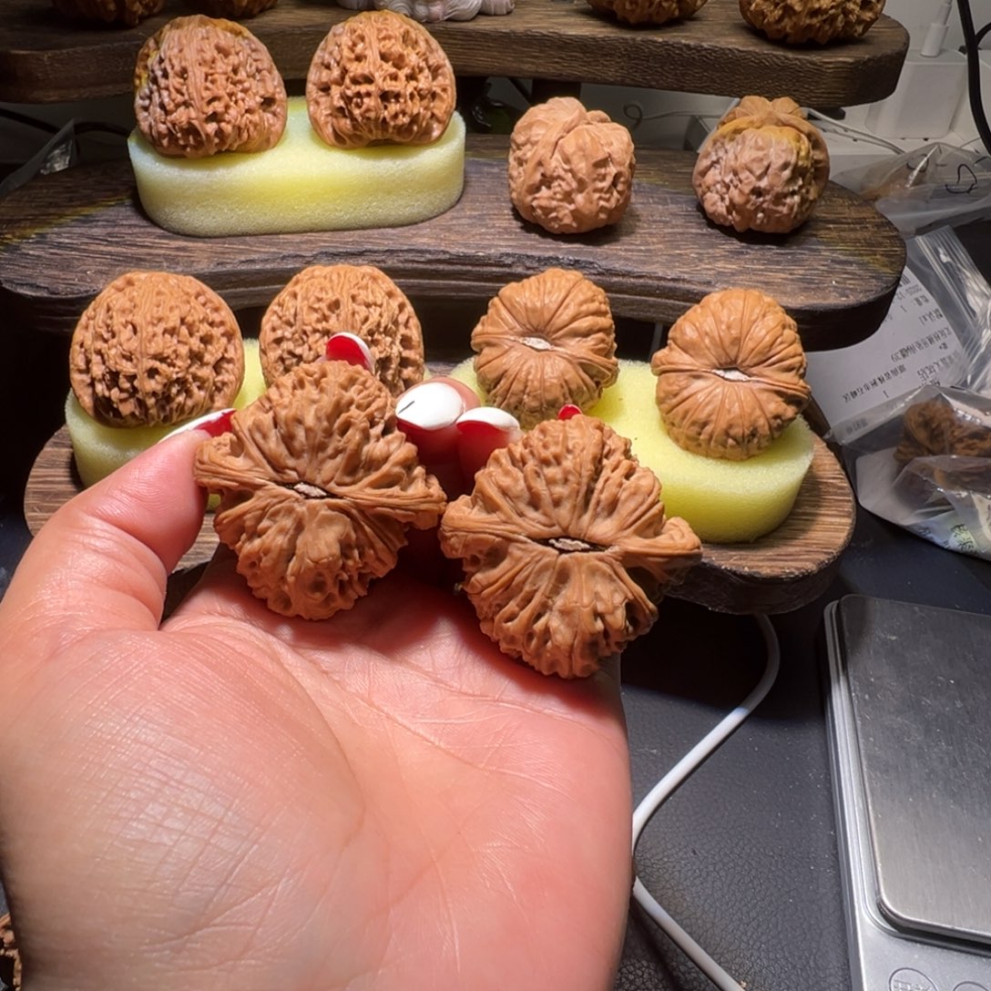 牛****文玩核桃吊坠南疆石43