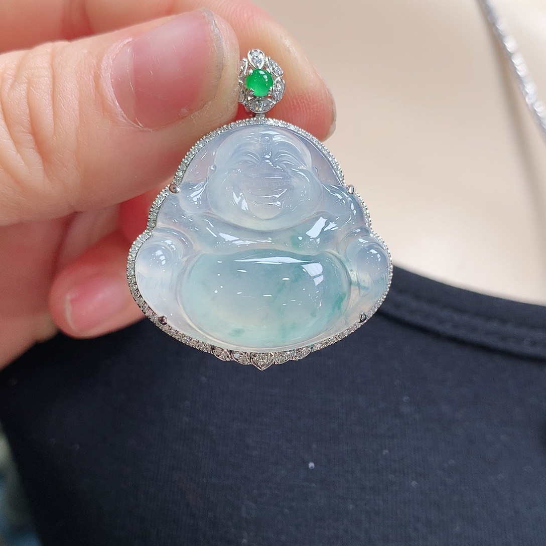 翡翠颈饰18K金镶嵌佛公