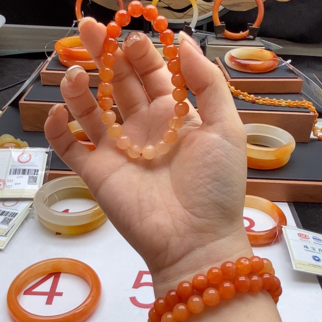 石英质玉（黄龙玉）未镶嵌手链