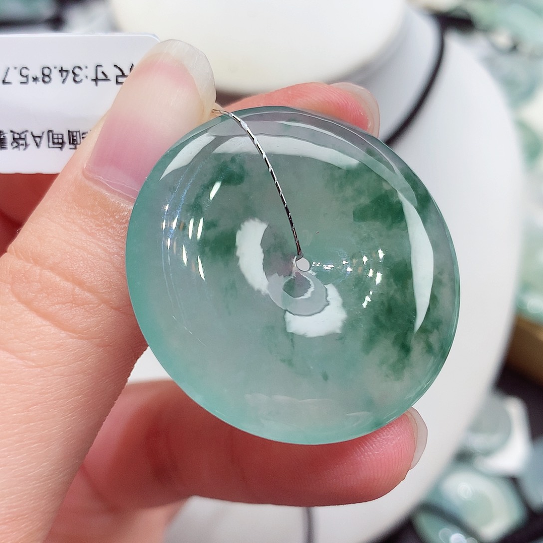 颈饰未镶嵌翡翠翡翠56，34.8/5.7