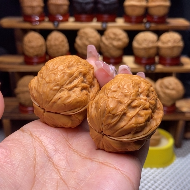 文玩核桃吊坠冰蟾36