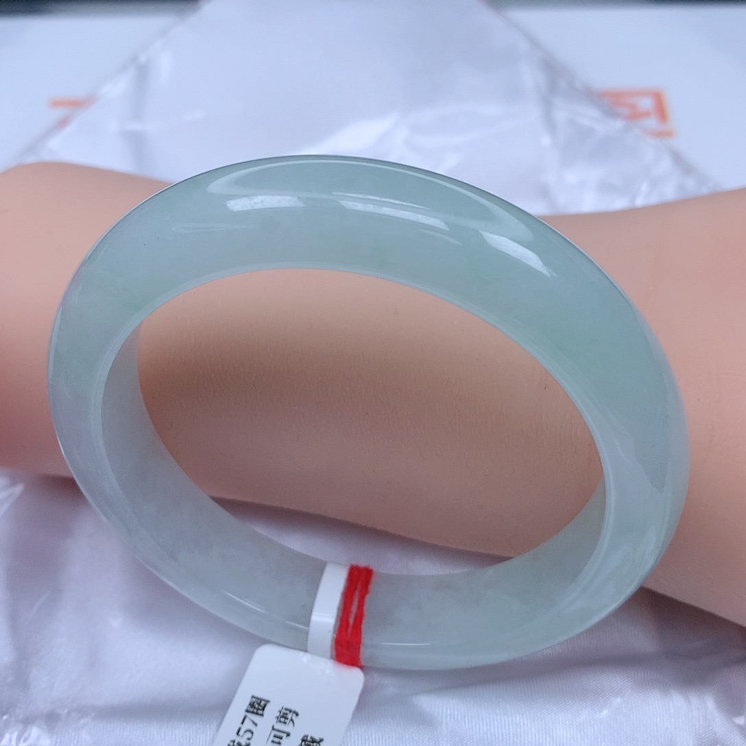 【闪购商品】未镶嵌手镯翡翠，57